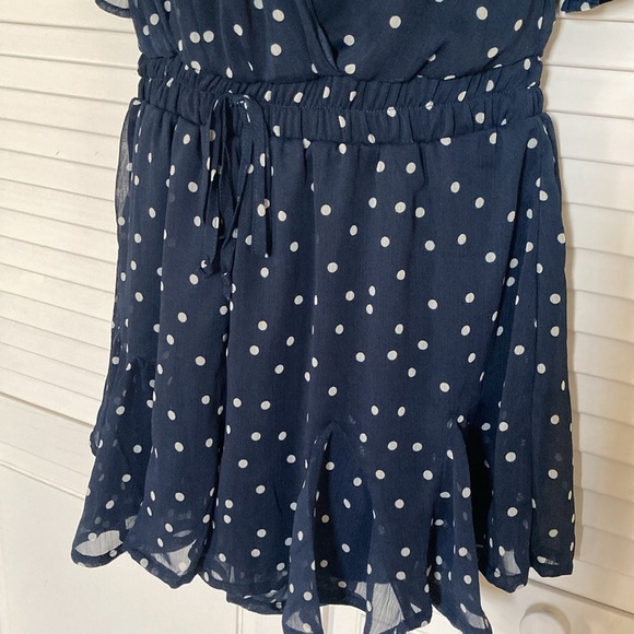 TRIXXI ROMPER WOMEN SIZE M NAVY  POLK DOT NEW - Picture 3 of 16